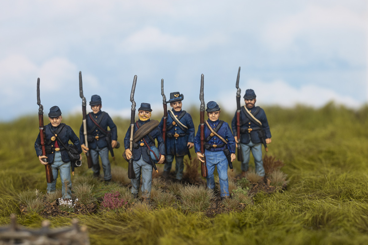 photo of blue ACW figures in a diorama